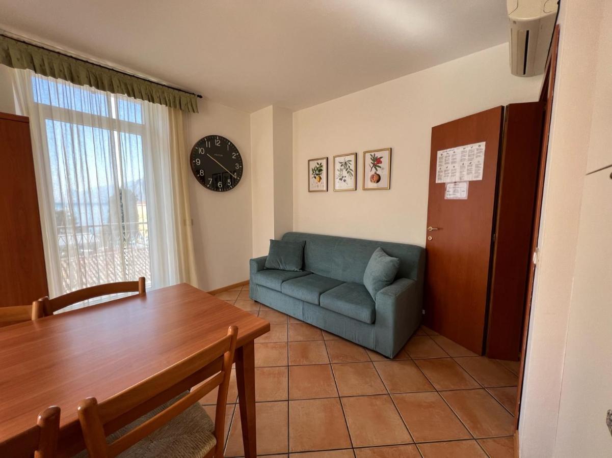 Appartamenti Baia Azzurra 3. Torbole Sul Garda Exterior photo