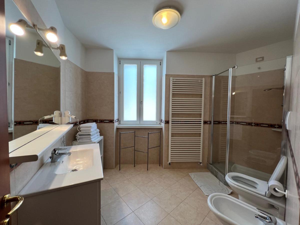 Appartamenti Baia Azzurra 3. Torbole Sul Garda Exterior photo